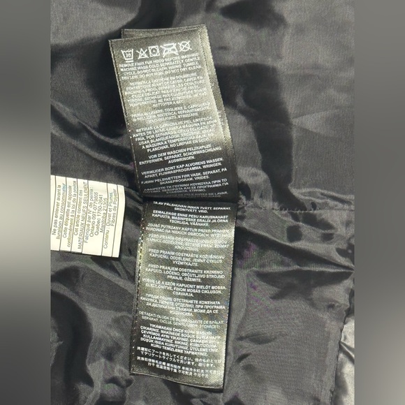 GUESS Black Shiny Puffer With Faux Fur Hoodie Ladies Size XL - Picture 11 of 12